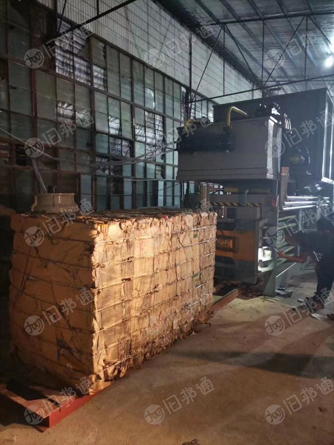长期出售黄板纸压块,月供1000吨,货在江西南昌