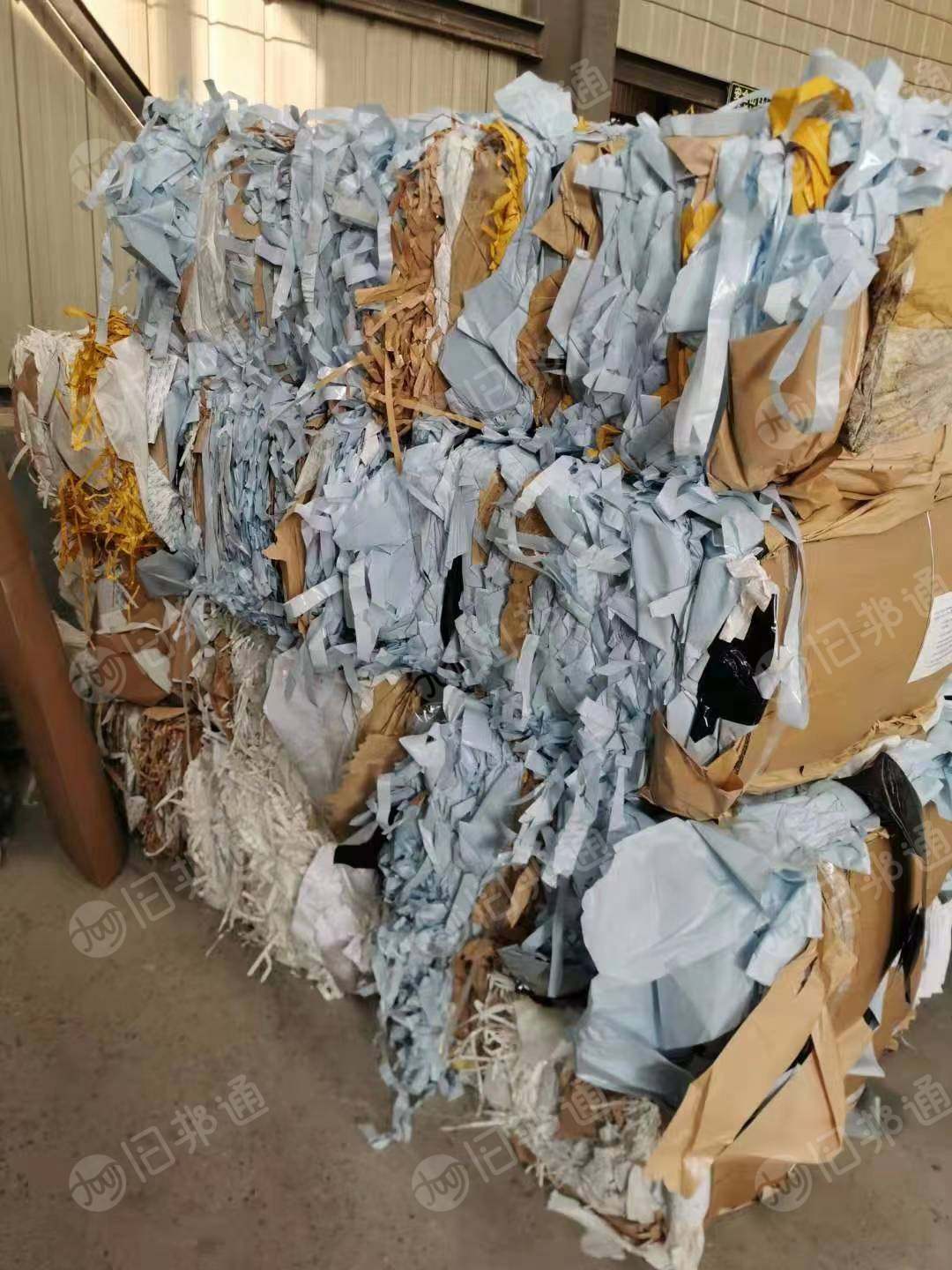 出售废硅油纸杂色边角料,加工下来废料,月供10吨