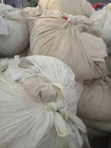 长期出售旧衣服大白、旧衣服二白