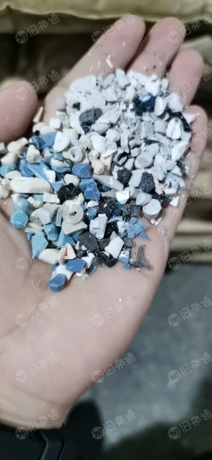 求购POM水口料,花色,杂色,黑色。要求干净无杂质