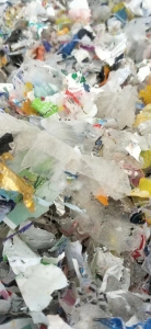 处理一车风选机吹出来的商标纸上漂料