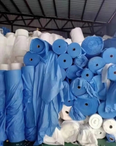 纯PP无纺布边角料，熔喷布边角料，PP+PE复合无纺布边角料，KF94边角料，防护服边角料等回收