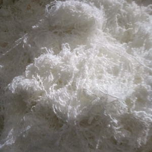 大量收购涤纶废丝，全涤纶干净料，造粒用