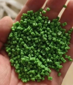 常年出售单色PE瓶盖颗粒