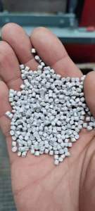  长年生产干造缠绕膜颗粒，花料下角颗粒，乳白袋颗粒