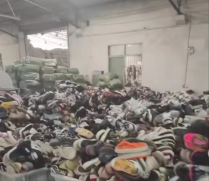 大量男士 运动鞋 皮鞋 包包