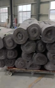 常年供应土工布，绿防尘布！