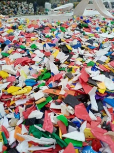 出售pp杂色涂料桶破碎，月供百来吨，安徽萧县提货 