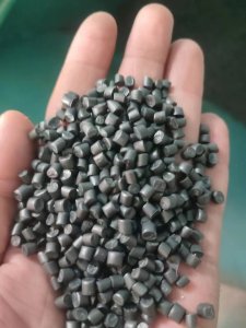 出售机油壶颗粒，1.0左右，拉伸400，强度20以上，量大