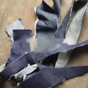 长期出售纯棉，涤棉，化纤牛仔布碎