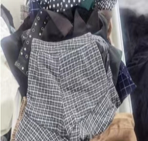 供应已分拣旧衣服裤子，鞋子，包包，毛巾，被单，棉被等