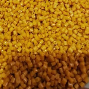 常年出售各色PP无纺布颗粒，透明、乳白、黑色、红色、黄色等颗粒