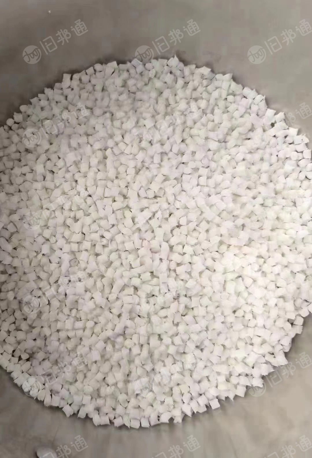 长期大量出售工程丙颗粒,有一级白工程丙颗粒,黑色工程丙颗粒