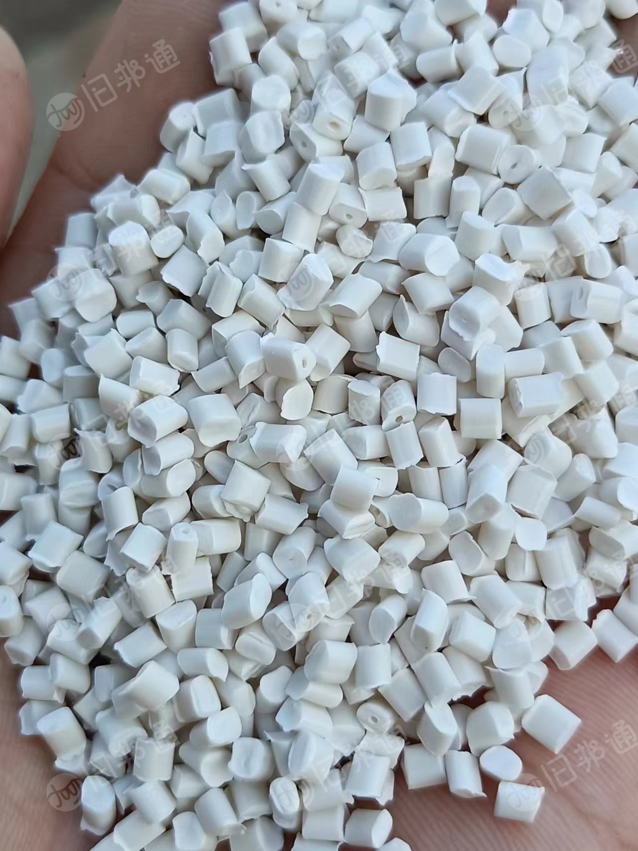 出售卫生巾的边料颗粒,PE复合PP颗粒,PE复合PET颗粒,注塑、改性好用