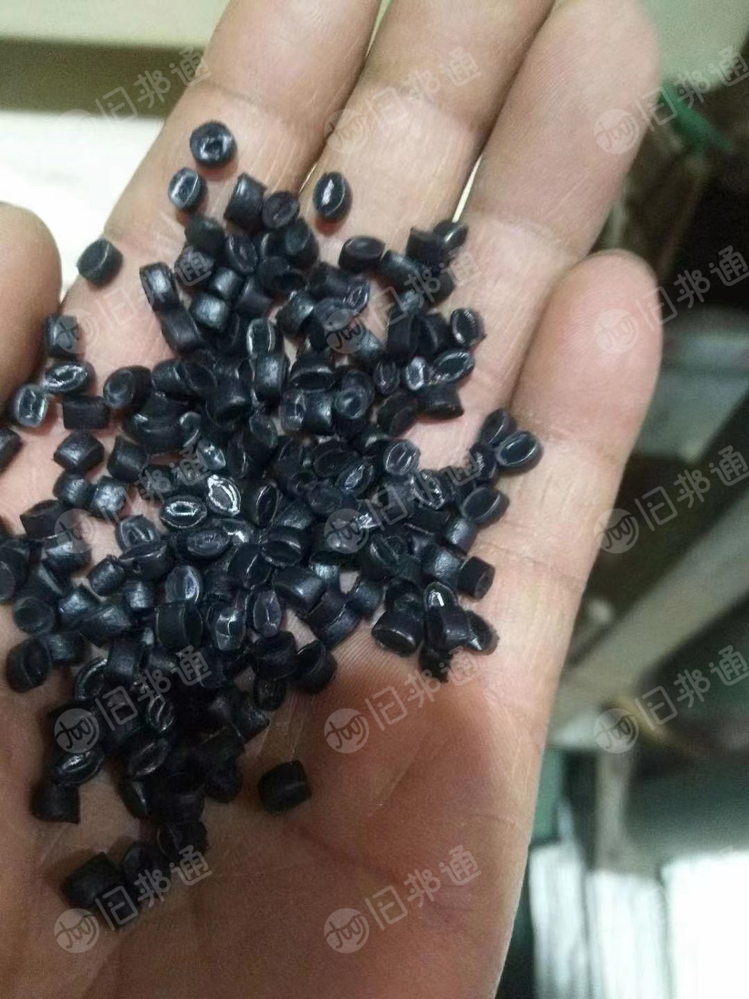 出售大小兰桶、白桶、各种管道颗粒,HDPE颗粒
