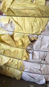 出售PE单面淋膜广告纸废料，干净无杂质，长期有货