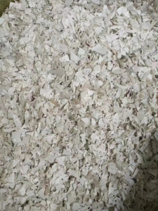 出售PVC壁纸破碎料，PVC吸塑破碎料，封边条破碎料，家具贴膜破碎料，封边渣，木塑板颗粒等