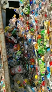 本厂自提纯三色瓶砖，纯小五色毛砖，过磅打款