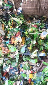 常年回收矿泉水瓶商标纸毛料（PVC商标纸和PP商标纸都可以）