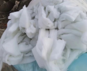 长期出售丝绵边角料，干净无杂，带线头和不带线头的都有