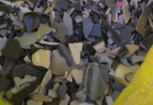 出售PP汽车内饰破碎料