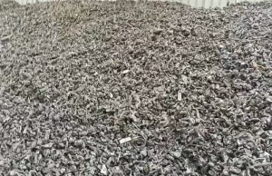 长期供应车篓子打的破碎料，一天产60吨左右，比重1.3