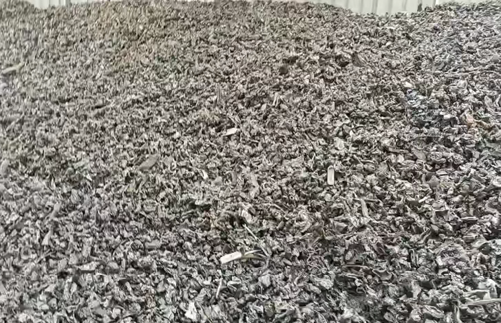 长期供应车篓子打的破碎料,一天产60吨左右,比重1.3