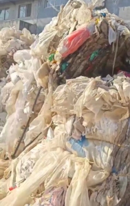 长期出售杂膜，PE杂膜废料