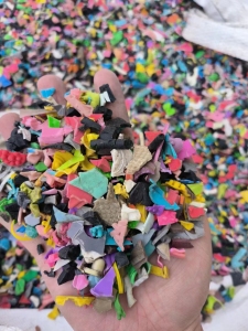 出售杂色TPE破碎料，现货30吨