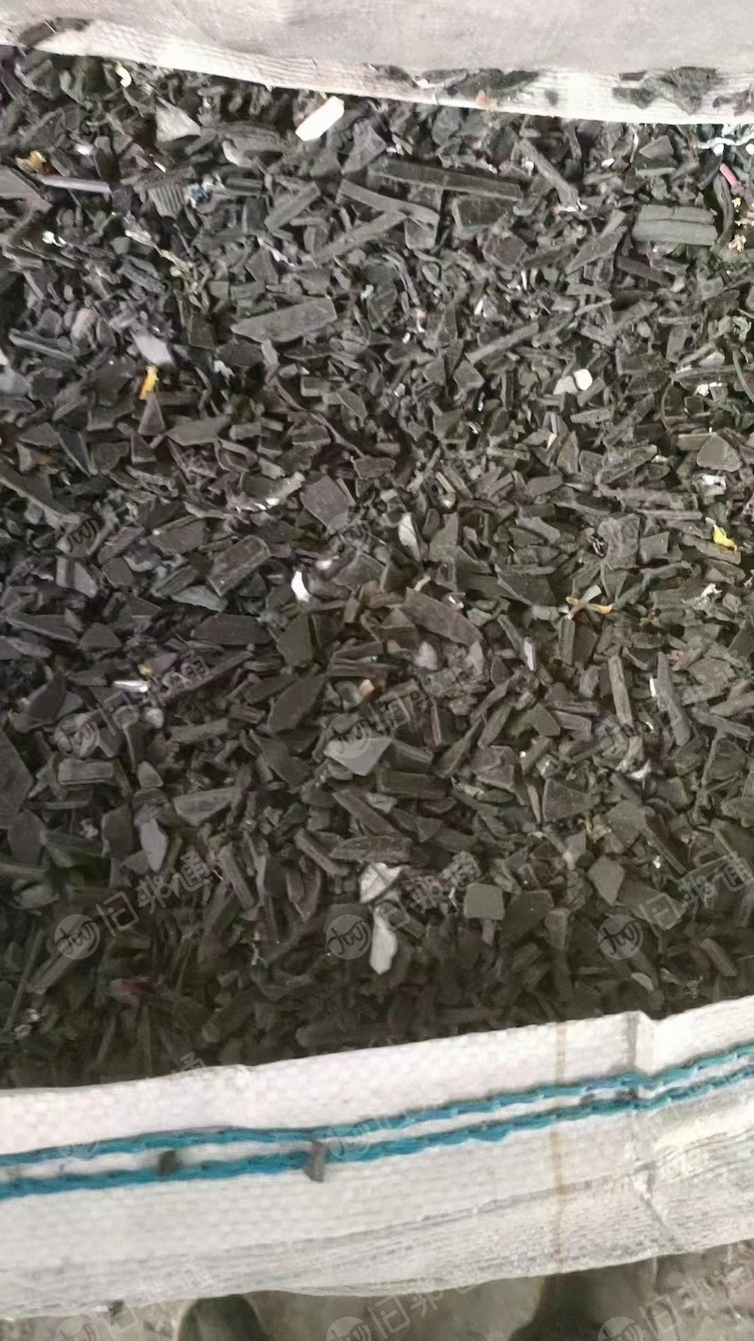 出售断桥下来的破碎料,PA66隔热条破碎料,现货150吨
