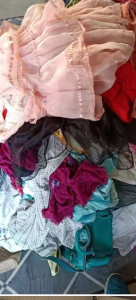 出口工厂长期出售分拣好的优质夏装，精品包包