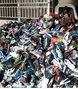 长期大量出售出口对鞋，运动鞋，大码鞋