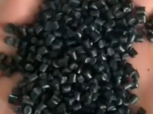 出售低端黑PP颗粒