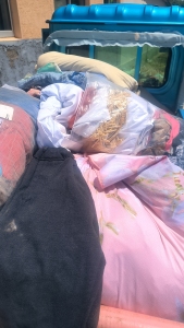 山东烟台乳山市出售旧衣服统货6.8米一车