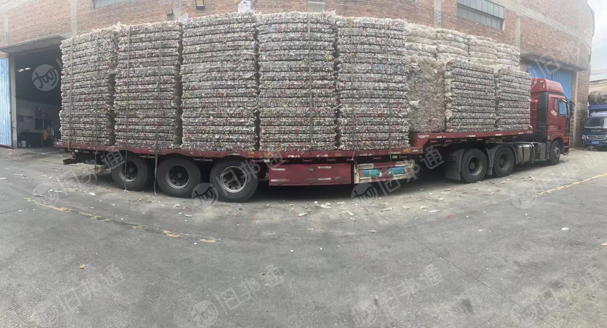 高价回收矿泉水瓶,纯白瓶砖,蓝白瓶砖