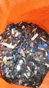 出售杂色耐冲击共聚丙破碎料