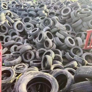 常年出售废旧轮胎，小钢丝胎，切割套好的