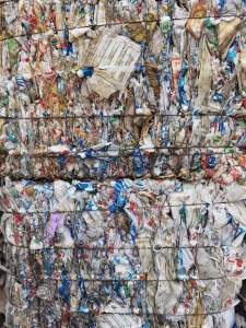 出售白乙压块，现货2挂车，长期有货