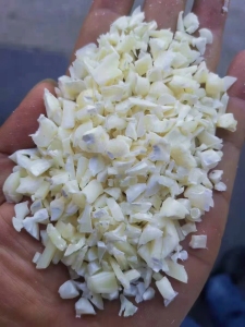 全国大量上门回收各种塑胶水口、胶头、注塑产品、支架等毛料或破碎