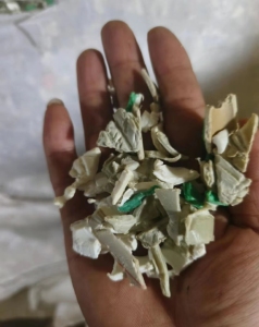 长期出售PPR管破碎料，灰白色现货十几吨