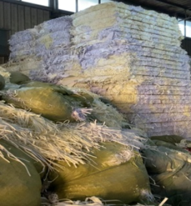 大量出售双胶白纸，米色双胶白纸