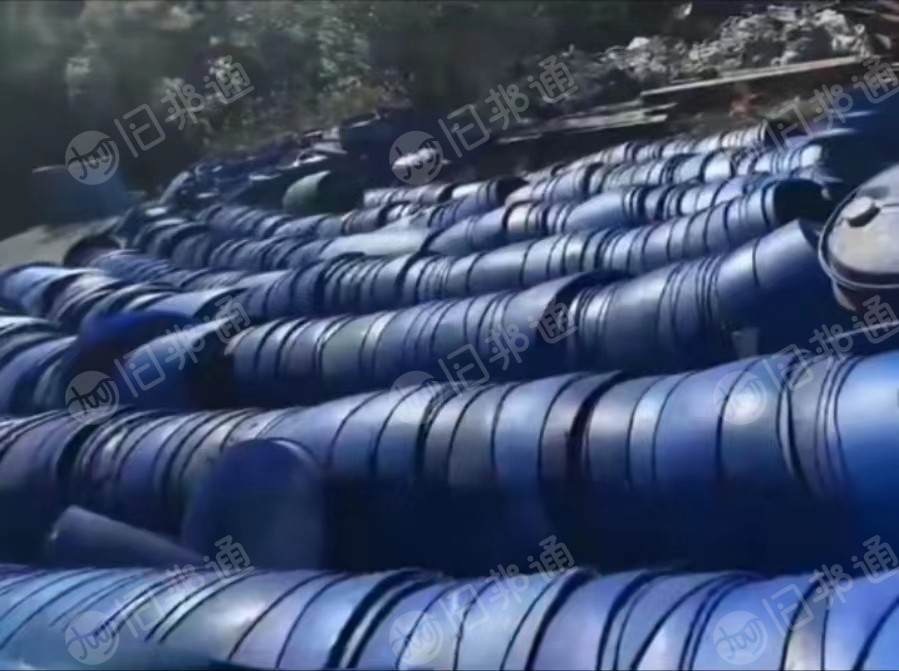 大量收购大小蓝桶毛料,蓝桶切片