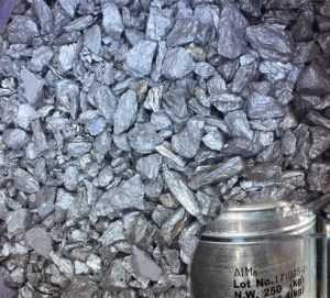 出售钒合金，钒铬泥，钒铬渣，氧化钒废料，钒泥，锰镍钨钒