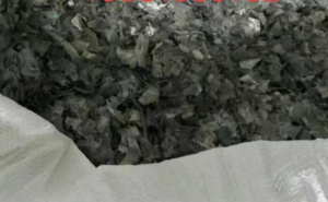 长期出售水洗PVC铝合金包装膜破碎料