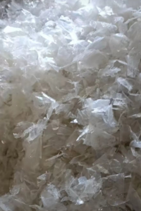 出售PVC铝合金包装膜破碎料