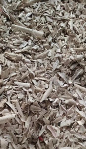 长期出售PVC大小管破碎料，小管占比80以上