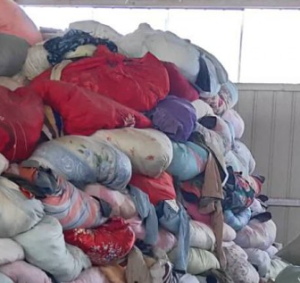 长期供应分拣好的供应优质夏装，冬装，鞋子，包包