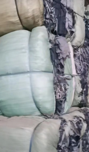 长期出售化纤褪色牛仔碎布