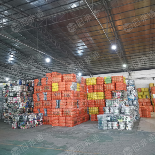 广东大量优质旧衣出口,严格分类,层层筛选,不漏过一件A货,不允许一件垃圾混淆。