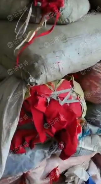 长期大量出售碎布料,宝蓝,大红,老蓝三种颜色,现货十来吨